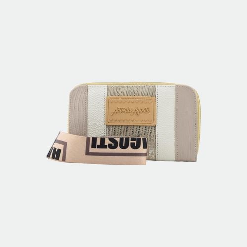 Billetera Jazmín Antonia Agosti - LATTE