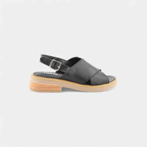 Sandalia con tiras cruzadas y taco bajo TOKYO - NEGRO