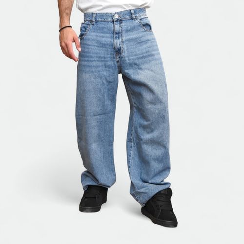 Jeans de corte ancho para hombre COOLHAAS - CELESTE