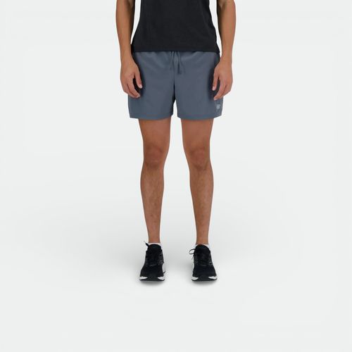 Short Essentials 5" hombre NEW BALANCE - GRAPHITE