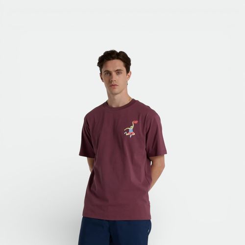 Remera urbana hombre NEW BALANCE - FADED PLUM