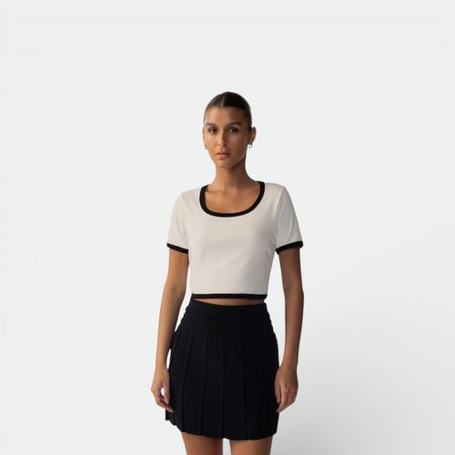 Remera corta basica mujer FILA - BLANCO GARDENIA NEGRO